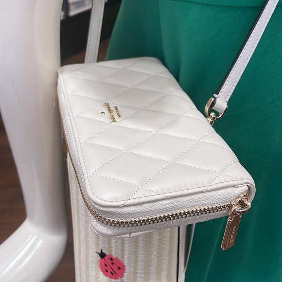 Kate Spade Carey Large Continential Wallet
Parchment - Picture 8 of 16